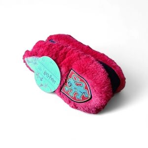 🆕️ Harry Potter Gryffindor Red House Slippers Deluxe Sherpa One Size